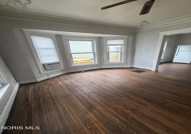Photo 2 of Single family home for sale at 4107 Burnham Ave, Toledo, OH 43612 | MLS# 10014746 | Listing updated on 2026-10-15