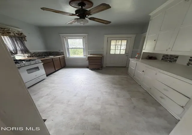 Photo 4 of Single family home for sale at 4107 Burnham Ave, Toledo, OH 43612 | MLS# 10014746 | Listing updated on 2026-10-15