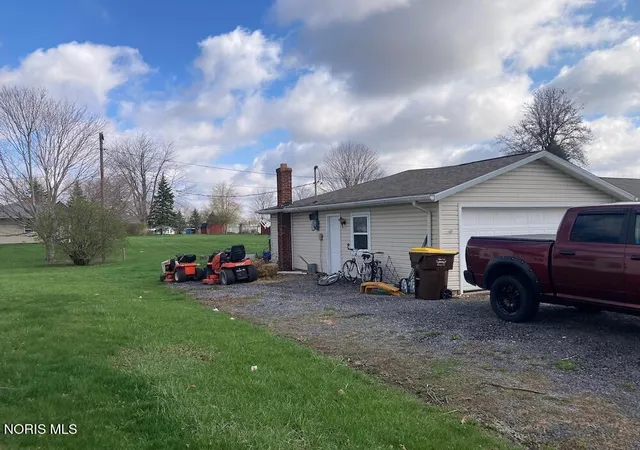 Photo 3 of Single family home for sale at 303 E Curtis St, Stryker, OH 43557 | MLS# 10014743 | Listing updated on 2026-10-15