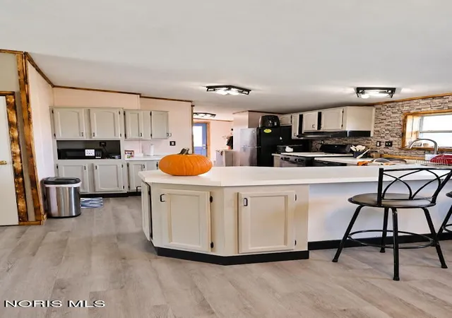 Photo 3 of Single family home for sale at 10356 County Rd M, Napoleon, OH 43545 | MLS# 10014784 | Listing updated on 2026-10-15