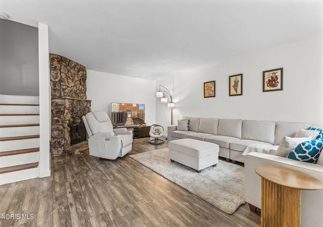 Photo 2 of Condo for sale at 5665 Aspen Dr # 27, Toledo, OH 43615 | MLS# 10014822 | Listing updated on 2026-10-23