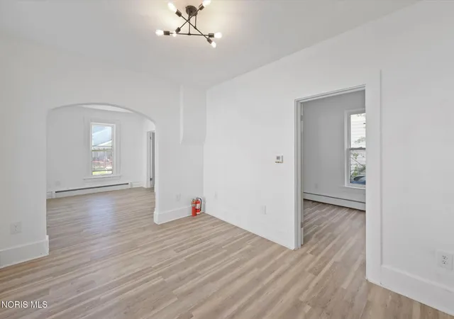 Photo 4 of Single family home for sale at 1324 Felt St, Toledo, OH 43605 | MLS# 10014891 | Listing updated on 2026-10-28