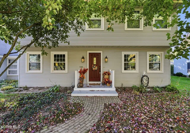 Photo 2 of Single family home for sale at 546 Bright Rd, Findlay, OH 45840 | MLS# 10014857 | Listing updated on 2026-10-30