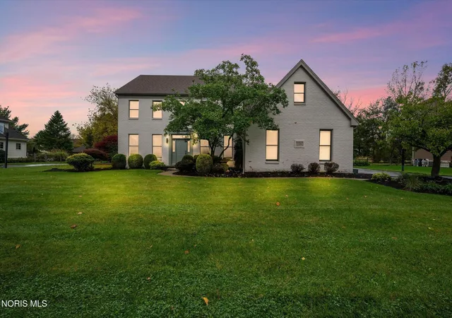 Photo 2 of Single family home for sale at 3426 Nordic Way Dr, Maumee, OH 43537 | MLS# 10014850 | Listing updated on 2026-10-24