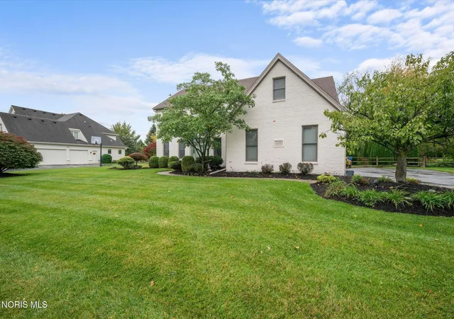 Photo 4 of Single family home for sale at 3426 Nordic Way Dr, Maumee, OH 43537 | MLS# 10014850 | Listing updated on 2026-10-24