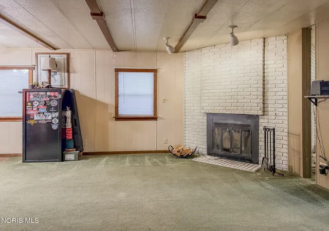 Photo 3 of Manufactured home for sale at 535 W Gypsy Ln Rd #257, Bowling Green, OH 43402 | MLS# 10015012 | Listing updated on 2026-10-21
