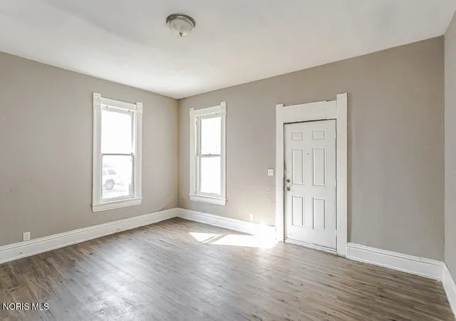 Photo 3 of Multi family home for sale at 149 Lake Shore Ave, Toledo, OH 43609 | MLS# 10014837 | Listing updated on 2026-10-23