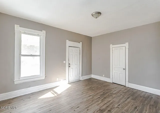 Photo 3 of House for sale at 149 Lake Shore Ave, Toledo, OH 43609 | MLS# 10014837 | Listing updated on 2026-10-23