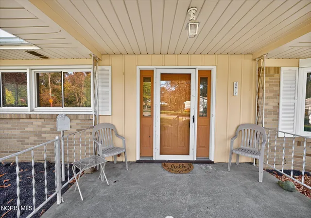 Photo 4 of Single family home for sale at 5617 W Rowland Rd, Toledo, OH 43613 | MLS# 10014919 | Listing updated on 2026-10-28