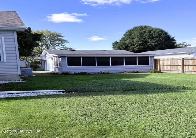 Photo 2 of Single family home for sale at 315 N Locust St, Oak Harbor, OH 43449 | MLS# 10014888 | Listing updated on 2026-10-22
