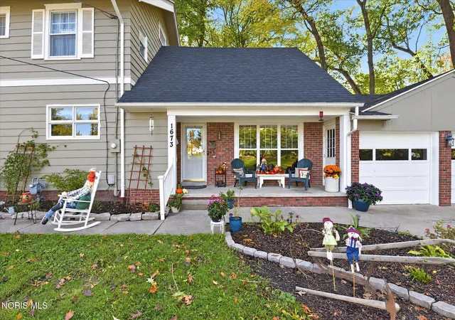 Photo 3 of Single family home for sale at 1673 Watova Rd, Toledo, OH 43614 | MLS# 10014952 | Listing updated on 2026-10-27