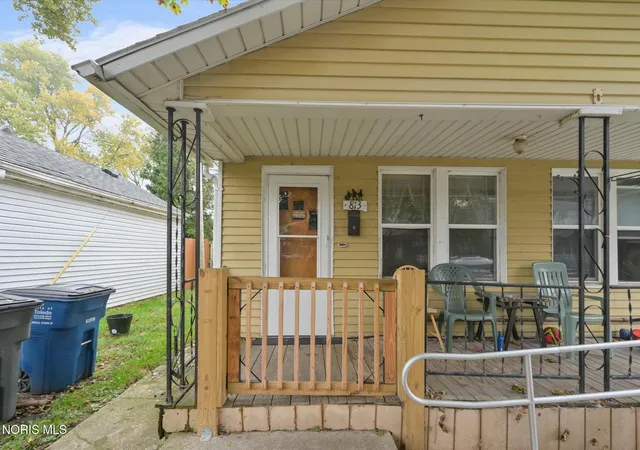 Photo 3 of Single family home for sale at 813 Mckinley Ave, Toledo, OH 43605 | MLS# 10014893 | Listing updated on 2026-10-18
