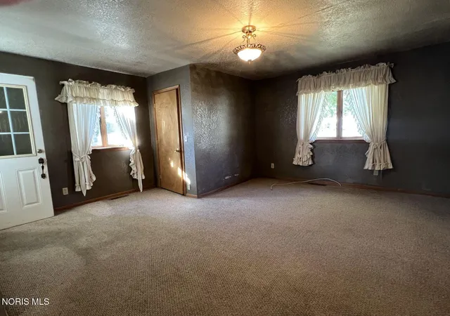 Photo 2 of Single family home for sale at 211 S Main St, North Baltimore, OH 45872 | MLS# 10015074 | Listing updated on 2026-10-23