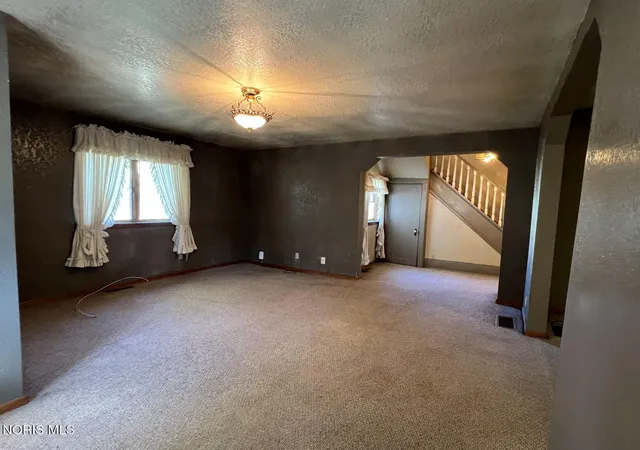 Photo 3 of Single family home for sale at 211 S Main St, North Baltimore, OH 45872 | MLS# 10015074 | Listing updated on 2026-10-23