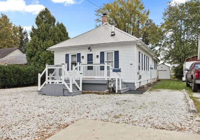 Photo 2 of Single family home for sale at 253 Portage St, Oak Harbor, OH 43449 | MLS# 10014964 | Listing updated on 2026-10-26