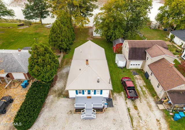Photo 4 of Single family home for sale at 253 Portage St, Oak Harbor, OH 43449 | MLS# 10014964 | Listing updated on 2026-10-26