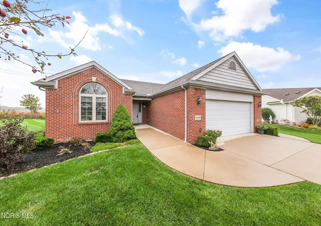 Photo 3 of Single family home for sale at 10385 Blue Ridge Dr, Whitehouse, OH 43571 | MLS# 10014943 | Listing updated on 2026-10-29