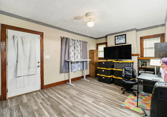 Photo 3 of Single family home for sale at 2335 Ward St, Toledo, OH 43609 | MLS# 10014945 | Listing updated on 2026-10-20