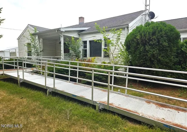 Photo 4 of Single family home for sale at 6661 County Rd V, Liberty Center, OH 43532 | MLS# 10014926 | Listing updated on 2026-10-25