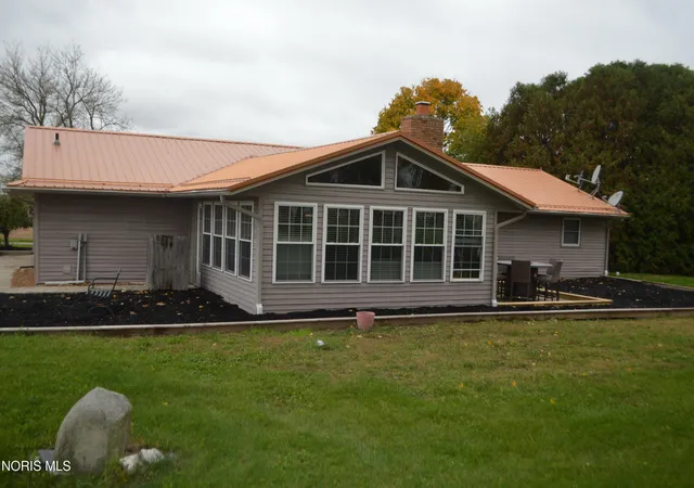 Photo 4 of Single family home for sale at 6129 Oh Ind State Line Rd, Hicksville, OH 43526 | MLS# 10014936 | Listing updated on 2026-10-20