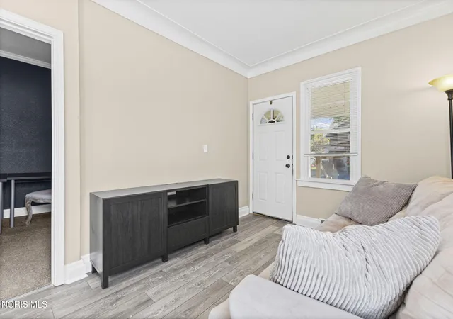 Photo 4 of Single family home for sale at 139 Osborn St, Rossford, OH 43460 | MLS# 10015002 | Listing updated on 2026-10-26