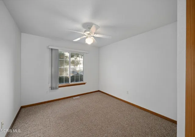 Photo 2 of House for sale at 548 Crystal Lake Dr, Holland, OH 43528 | MLS# 10014993 | Listing updated on 2026-10-29