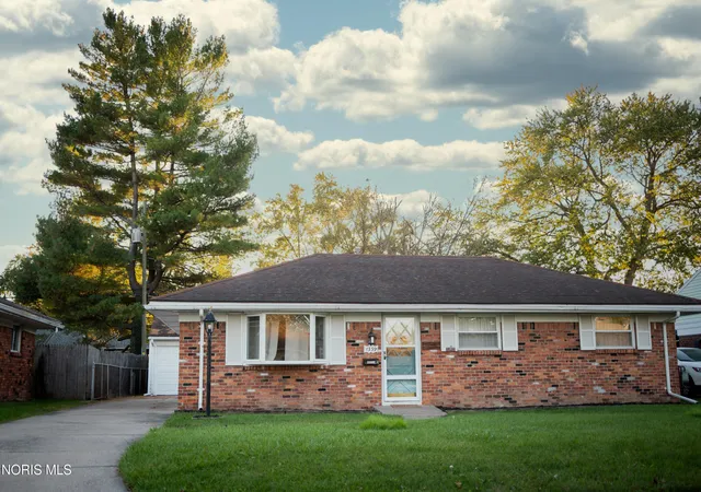 Photo 1 of Sale Pending at 1339 Cady St, Maumee, OH 43537 | MLS# 10014957 | Listing updated on 2026-10-26