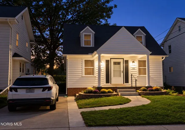 Photo 3 of Single family home for sale at 1260 Craigwood Rd, Toledo, OH 43612 | MLS# 10014995 | Listing updated on 2026-10-26