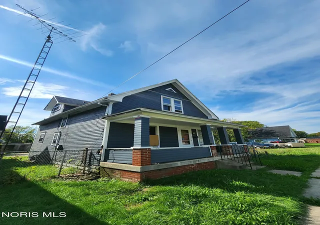 Photo 3 of Single family home for sale at 1336 Noble St, Toledo, OH 43608 | MLS# 10014990 | Listing updated on 2026-10-20