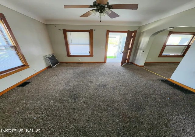 Photo 3 of Single family home for sale at 1336 Noble St, Toledo, OH 43608 | MLS# 10014990 | Listing updated on 2026-10-20