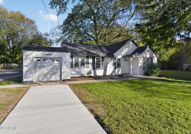 Photo 2 of Single family home for sale at 5860 Secor Rd, Toledo, OH 43623 | MLS# 10015054 | Listing updated on 2026-10-23