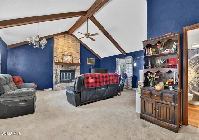 Photo 2 of Single family home for sale at 746 Linda Dr, Toledo, OH 43612 | MLS# 10015055 | Listing updated on 2026-10-24