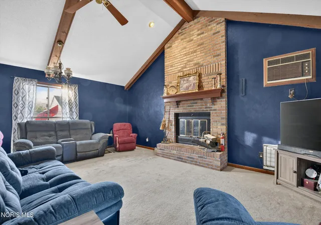 Photo 3 of Single family home for sale at 746 Linda Dr, Toledo, OH 43612 | MLS# 10015055 | Listing updated on 2026-10-24