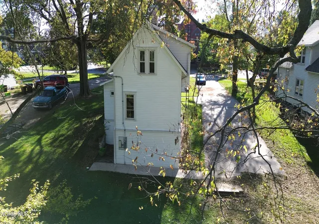 Photo 3 of Single family home for sale at 600 Holgate Ave, Defiance, OH 43512 | MLS# 10015021 | Listing updated on 2026-10-27
