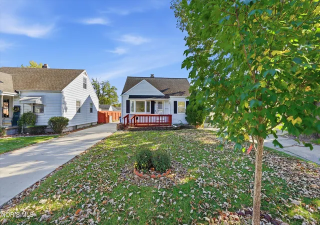 Photo 3 of Single family home for sale at 4641 Stengel Ave, Toledo, OH 43614 | MLS# 10015059 | Listing updated on 2026-10-28