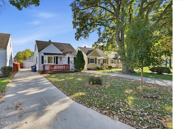 Photo 3 of Single family home for sale at 4641 Stengel Ave, Toledo, OH 43614 | MLS# 10015059 | Listing updated on 2026-10-28