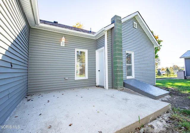 Photo 4 of Single family home for sale at 405 N Cherry St, Fayette, OH 43521 | MLS# 10015049 | Listing updated on 2026-10-22