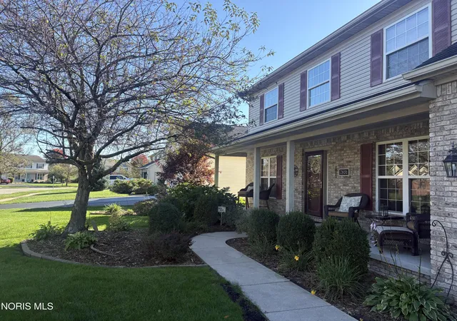 Photo 2 of Single family home for sale at 7831 Royal Hampton Ln, Waterville, OH 43566 | MLS# 10015103 | Listing updated on 2026-10-30