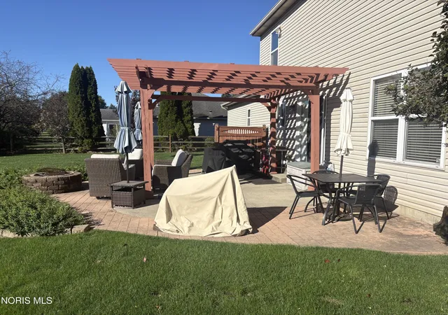 Photo 4 of Single family home for sale at 7831 Royal Hampton Ln, Waterville, OH 43566 | MLS# 10015103 | Listing updated on 2026-10-30