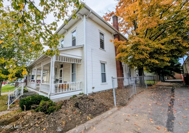 Photo 2 of House for sale at 114 W Main St, Montpelier, OH 43543 | MLS# 10015071 | Listing updated on 2026-10-26