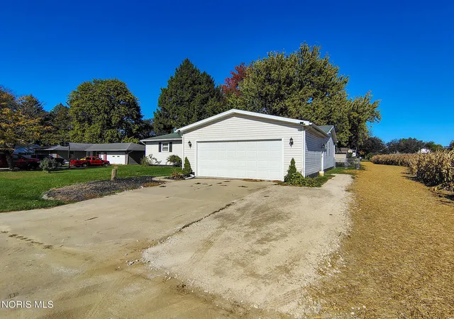 Photo 2 of Single family home for sale at 407 Joan St, Fayette, OH 43521 | MLS# 10015078 | Listing updated on 2026-10-22