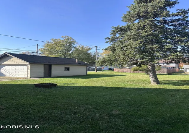 Photo 3 of Single family home for sale at 213 N Pleasant St, Montpelier, OH 43543 | MLS# 10015311 | Listing updated on 2026-10-28