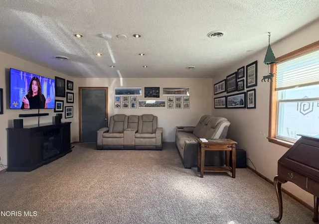 Photo 3 of Single family home for sale at 3785 S State Route 67, Tiffin, OH 44883 | MLS# 10015092 | Listing updated on 2026-10-26
