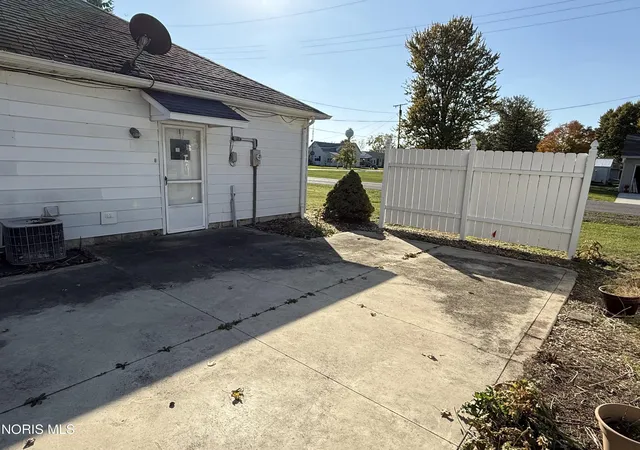 Photo 3 of Single family home for sale at 312 W Rice St, Continental, OH 45831 | MLS# 10015097 | Listing updated on 2026-10-22