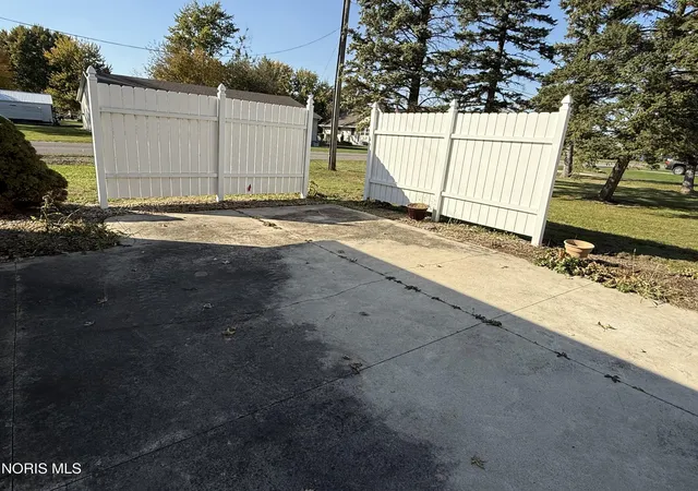 Photo 4 of Single family home for sale at 312 W Rice St, Continental, OH 45831 | MLS# 10015097 | Listing updated on 2026-10-22