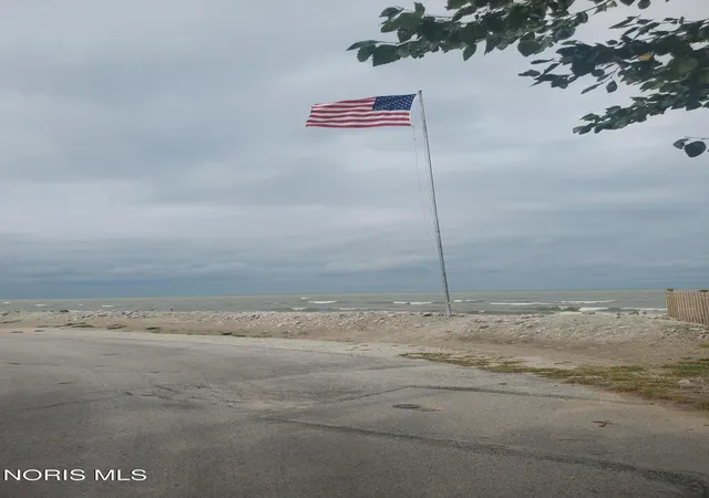 Photo 4 of Land for sale at 3500 W Willow Beach Rd, Port Clinton, OH 43452 | MLS# 10015116 | Listing updated on 2026-10-23
