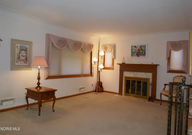 Photo 4 of Single family home for sale at 4228 Drummond Rd, Toledo, OH 43613 | MLS# 10015119 | Listing updated on 2026-10-23