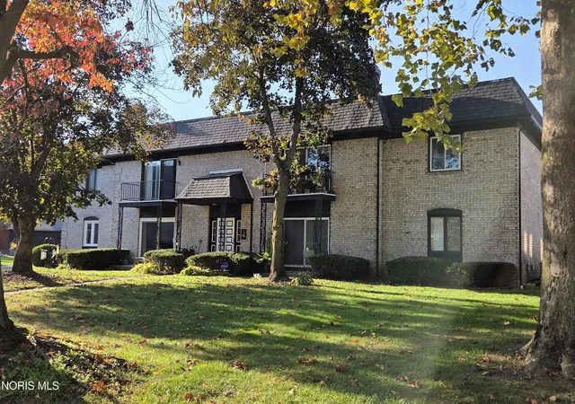 Photo 1 of Condo for sale at 6664 Kingsbridge Dr #8, Sylvania, OH 43560 | MLS# 10015122 | Listing updated on 2026-10-23