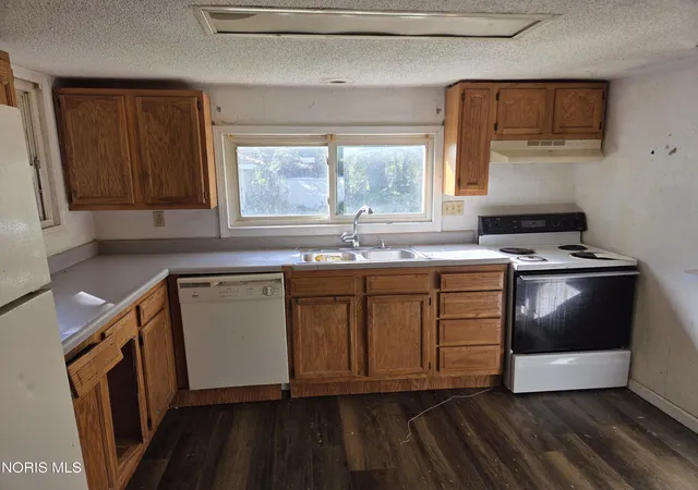 Photo 3 of Single family home for sale at 212 N Sherman St, Paulding, OH 45879 | MLS# 10015140 | Listing updated on 2026-10-30