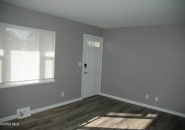 Photo 1 of Single family home for sale at 313 Willamont Rd, Toledo, OH 43612 | MLS# 10015197 | Listing updated on 2026-10-26